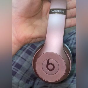 Great pair for the gym and I have no complaints about them :)